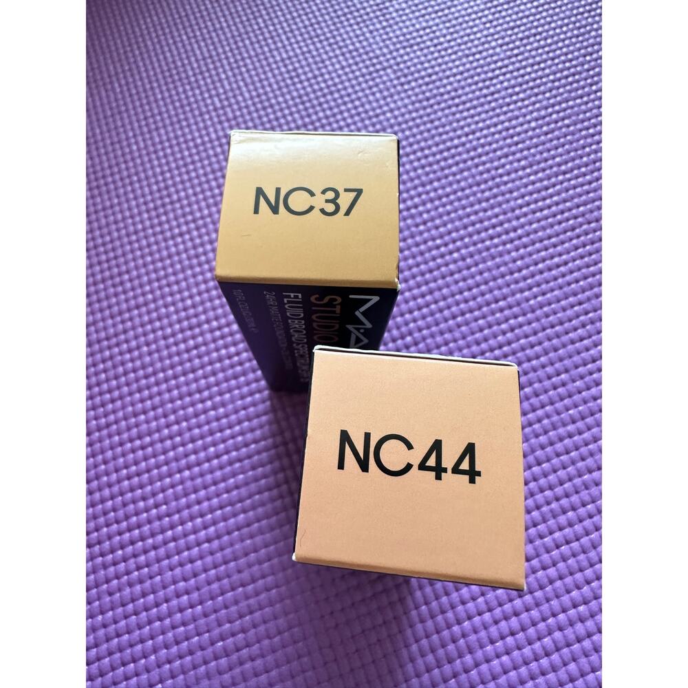 New 2 MAC Studio Fix Fluid Broad Spectrum SPF 15 24H Matte Foundation Duo - Picture 2 of 7